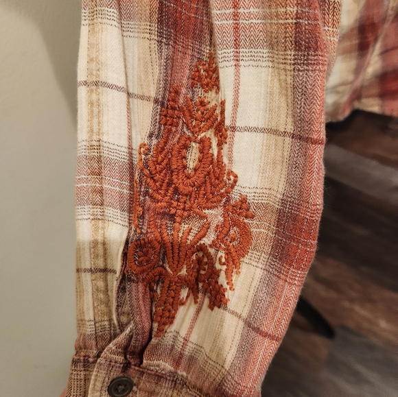 Sundance plaid blouse - Picture 7 of 13